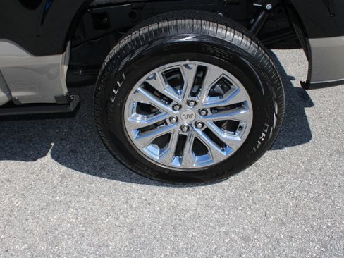 Used 2025 Ford F150 King Ranch AWD/4WD image 12