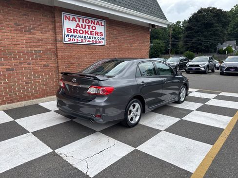 Used 2012 Toyota Corolla S FWD image 3