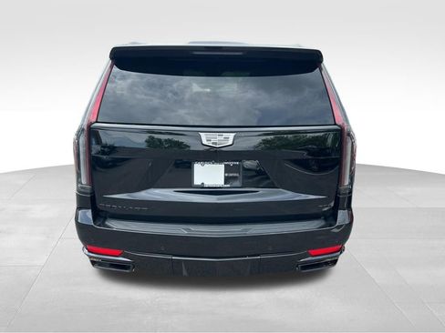 Used 2024 Cadillac Escalade ESV Sport w/ LPO, ONYX Package AWD/4WD image 6