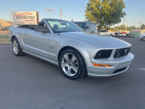 Used 2006 Ford Mustang GT image 1