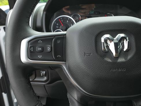 Used 2025 RAM 2500 Big Horn AWD/4WD image 17