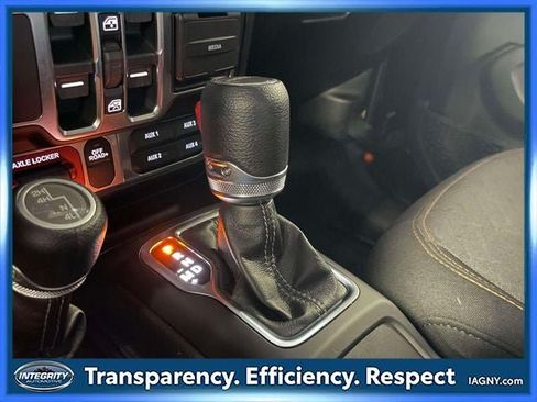 Used 2026 Jeep Gladiator Mojave AWD/4WD image 31