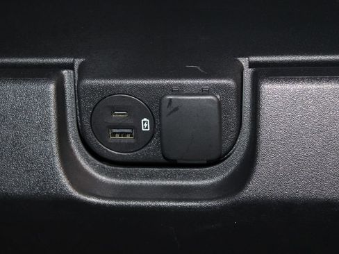 Used 2023 Ford F150 XLT AWD/4WD image 33
