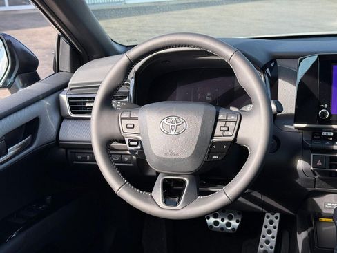 New 2026 Toyota Camry SE (Natl) image 9