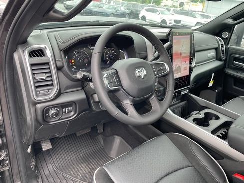 New 2026 RAM 2500 Laramie AWD/4WD image 10