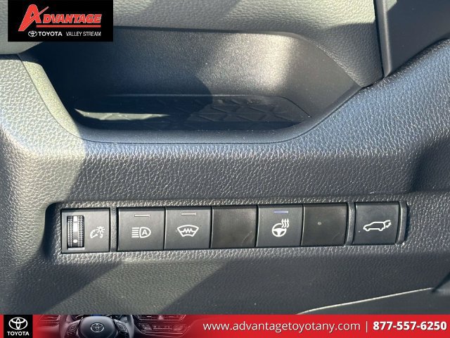 Used 2023 Toyota RAV4 XLE Premium AWD/4WD image 25