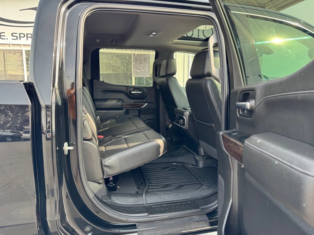 Used 2019 GMC Sierra 1500 SLT w/ SLT Convenience Package AWD/4WD image 14