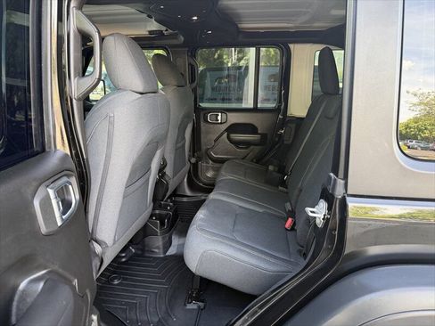 Used 2026 Jeep Wrangler Unlimited Sport AWD/4WD image 15