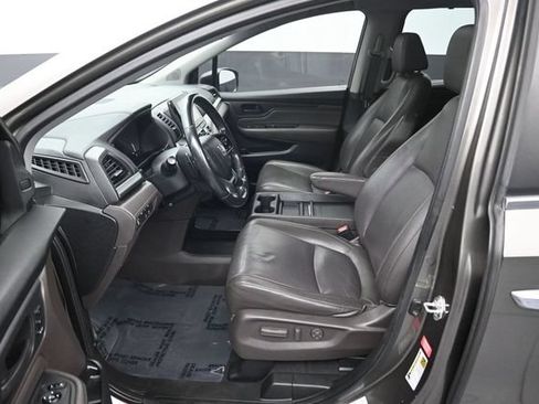 Used 2018 Honda Odyssey Touring image 9