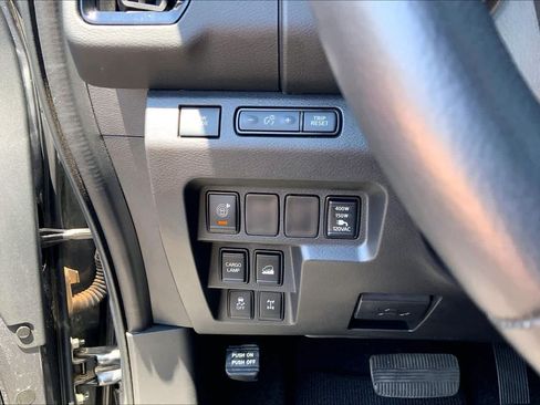 Used 2025 Nissan Frontier PRO-4X w/ Pro Premium Package AWD/4WD image 36