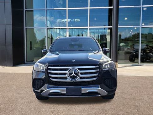 Used 2025 Mercedes-Benz GLS 450 4MATIC image 2