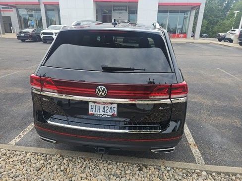 Used 2024 Volkswagen Atlas SEL AWD/4WD image 4