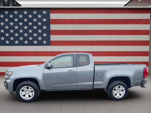 Used 2022 Chevrolet Colorado LT w/ Fleet Safety Package image 4