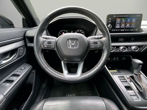 Used 2025 Honda CR-V Sport-L image 11