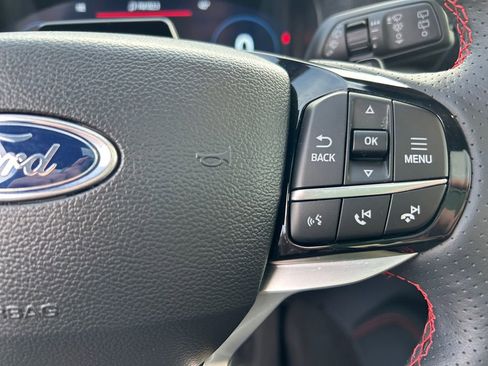 Used 2025 Ford Explorer ST image 18