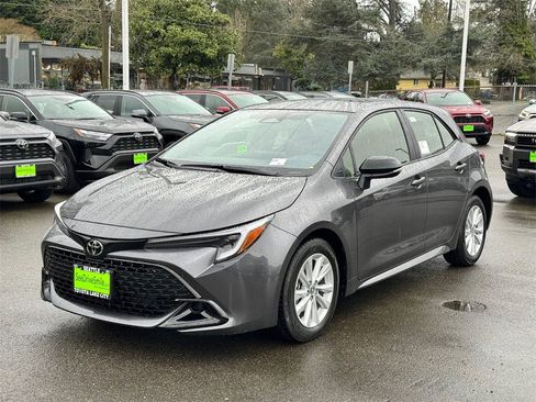 New 2026 Toyota Corolla SE image 3