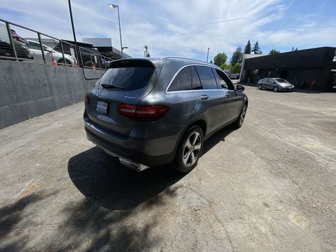 Used 2019 Mercedes-Benz GLC 300 4MATIC image 6