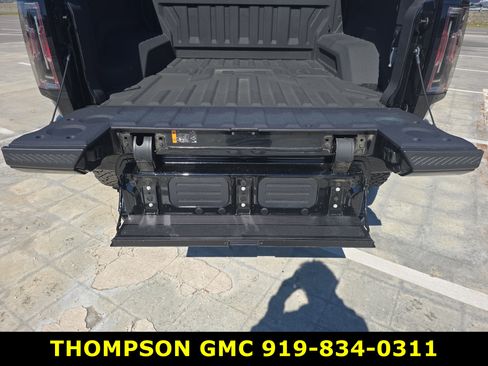 New 2025 GMC Hummer EV 3X image 14