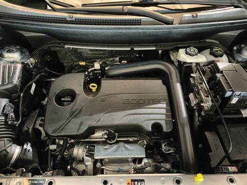 Used 2024 Chevrolet Equinox LS w/ LS Convenience Package image 28