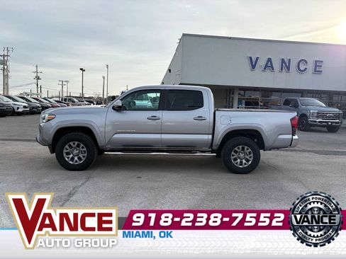 Used 2018 Toyota Tacoma SR5 image 4