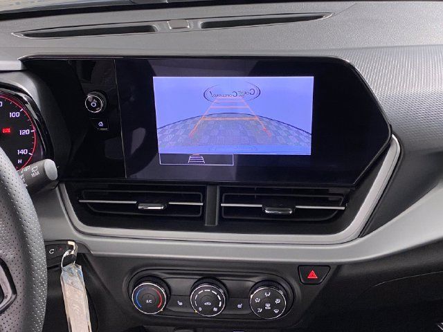 Certified 2024 Chevrolet Trax RS FWD image 22