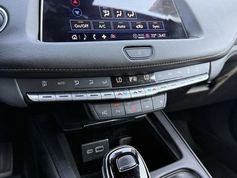 Used 2023 Cadillac XT4 Sport w/ Enhanced Visibility Package image 23