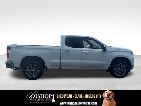 Used 2023 Chevrolet Silverado 1500 LT AWD/4WD image 12