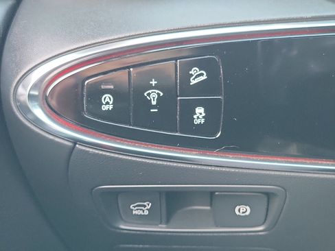 Certified 2022 Genesis GV70 2.5T w/ Advanced Package image 14