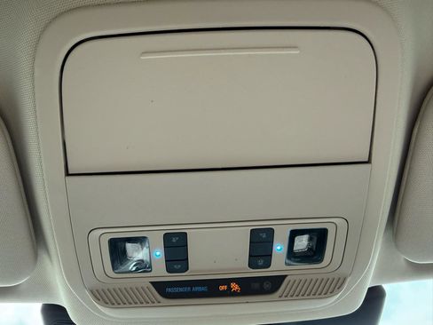 Used 2021 Ford Explorer XLT w/ Equipment Group 202A image 36