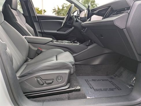 Used 2025 Audi Q6 e-tron Premium Plus w/ Premium Plus image 3