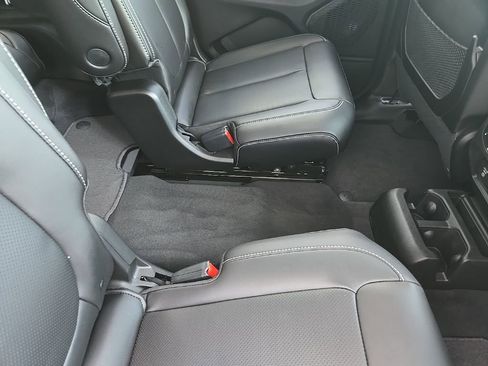 New 2025 Jeep Grand Cherokee L Limited w/ Luxury Tech Group II image 94