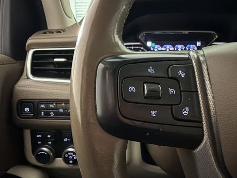 Used 2021 GMC Yukon Denali w/ Denali Premium Package AWD/4WD image 15