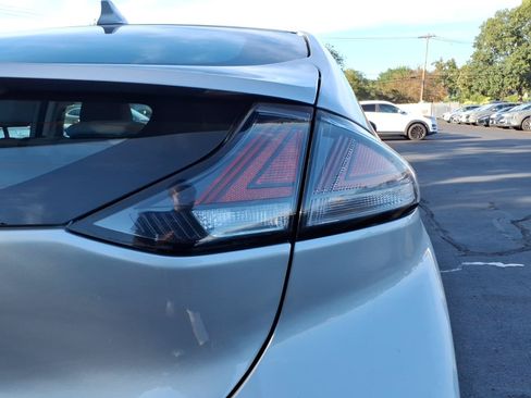 Used 2022 Hyundai Ioniq SEL FWD image 13