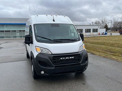 Used 2025 RAM ProMaster 3500 w/ Convenience Group image 8