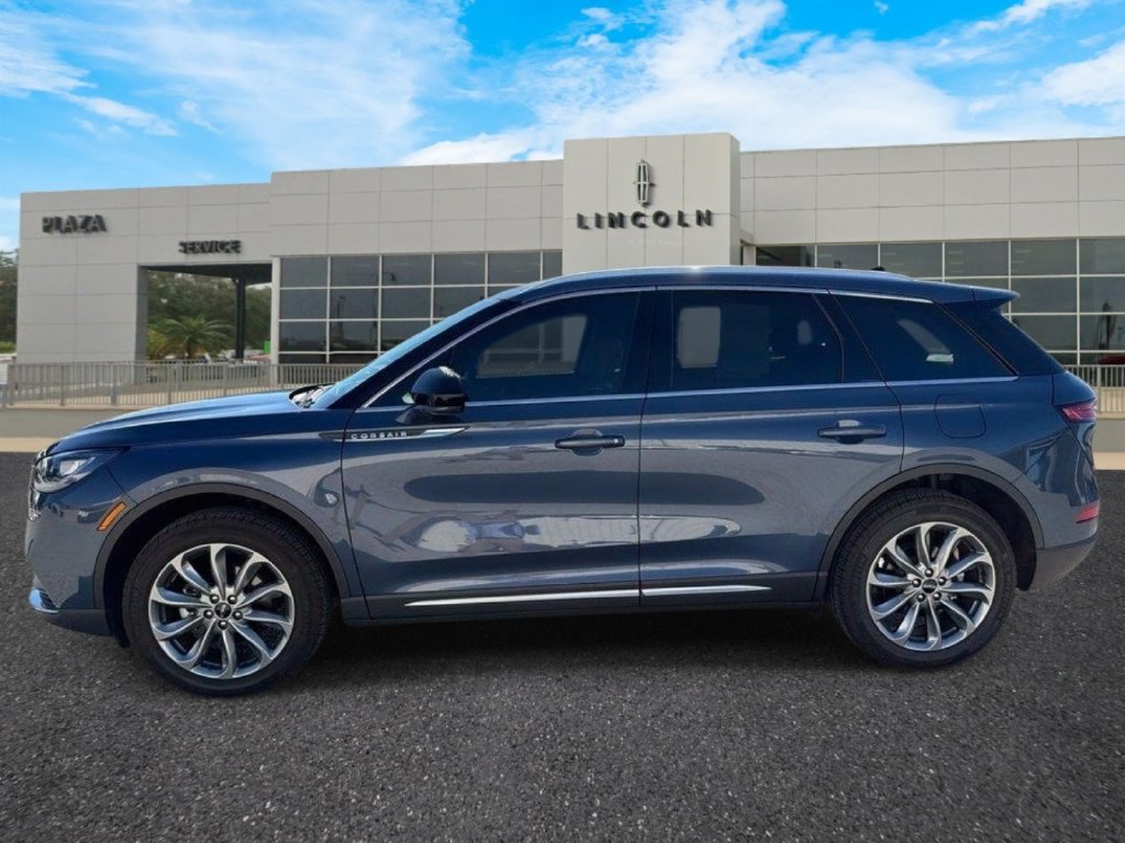 Used 2022 Lincoln Corsair FWD w/ Premium Package image 7