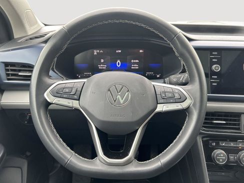 Used 2024 Volkswagen Taos SE AWD/4WD image 11