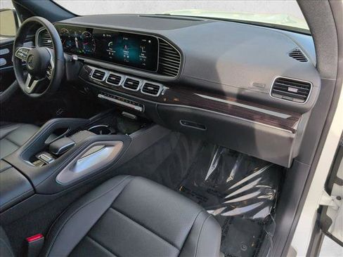 Certified 2023 Mercedes-Benz GLS 450 4MATIC image 24