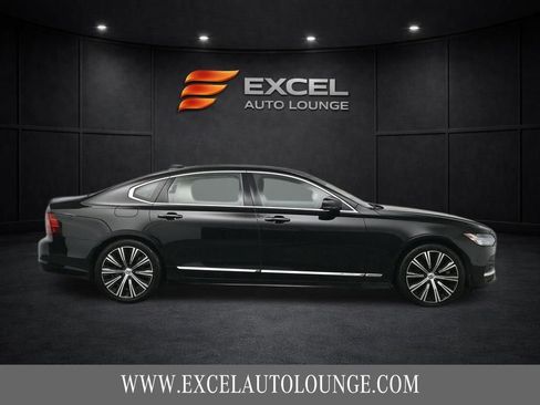 Used 2023 Volvo S90 B6 Plus image 7