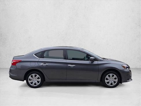 Used 2019 Nissan Sentra S image 4