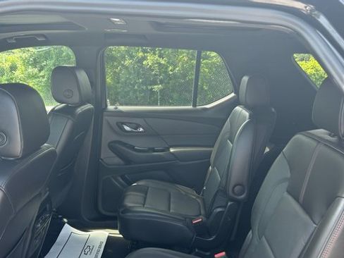 Certified 2023 Chevrolet Traverse RS image 29