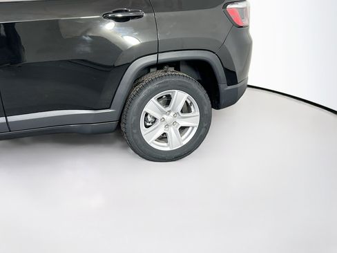 Used 2022 Jeep Compass Latitude AWD/4WD image 28