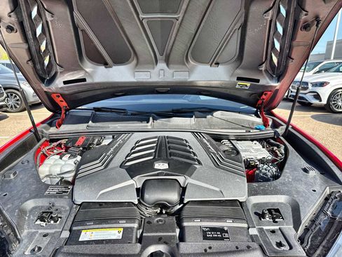 Used 2024 Lamborghini Urus Performante image 13
