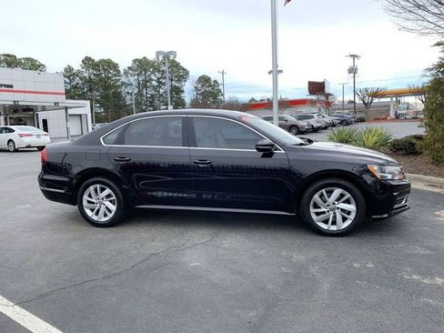 Used 2018 Volkswagen Passat 2.0T SE image 9
