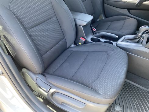 Used 2020 Hyundai Elantra Value Edition w/ Winter Weather Package FWD image 10