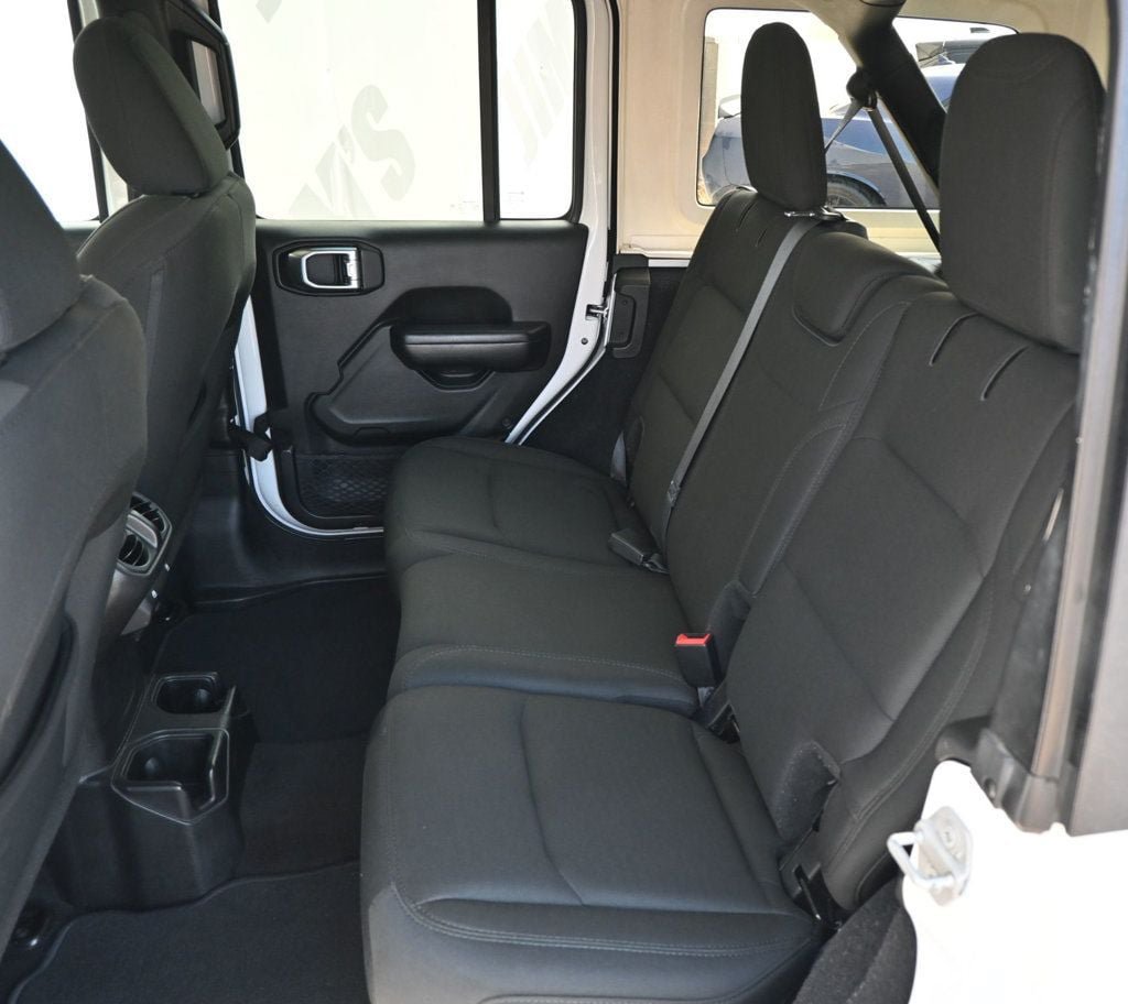 Used 2019 Jeep Wrangler Unlimited Sport S AWD/4WD image 16