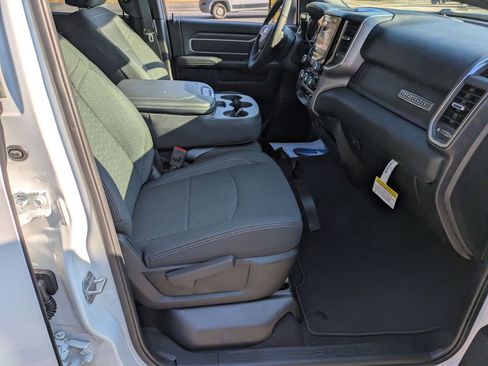 New 2026 RAM 2500 Big Horn AWD/4WD image 34
