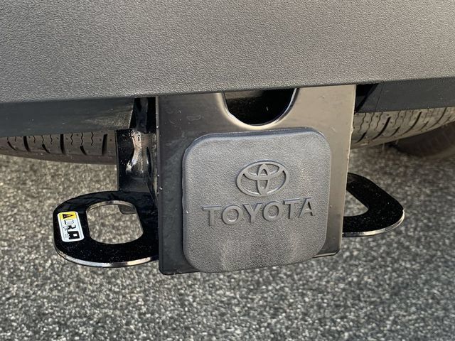 Used 2025 Toyota Tacoma SR w/ SR Upgrade Package AWD/4WD image 40