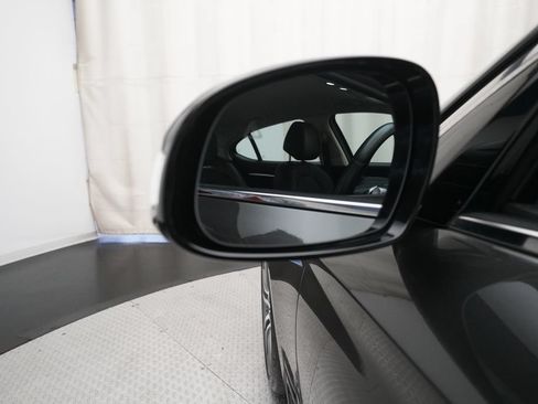Used 2025 Genesis G70 2.5T AWD/4WD image 24