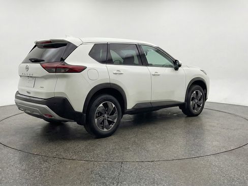 Used 2025 Nissan Rogue SV AWD/4WD image 9