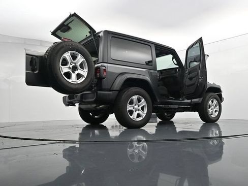 Used 2023 Jeep Wrangler Sport AWD/4WD image 44